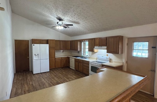 Highland Ridge House | 2-bedroom house with BIG YARD in Hudson