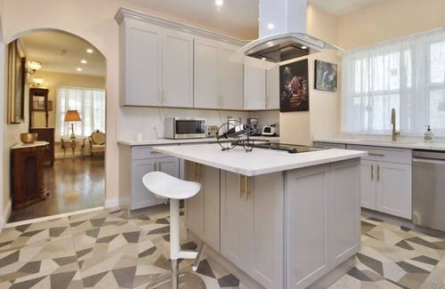 Park Hill House | 2 bedroom in a beautiful Victorian House
