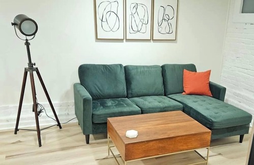 Congress Park Apartment | 2-Bedroom in the Heart of Denver