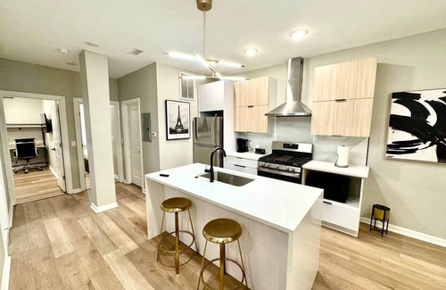 Atlantic City Apartment | 2 bedroom, kitchen 1block to beach ,parking.unit 8