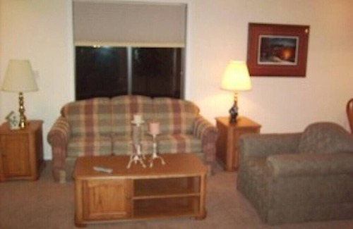 Spirit Lake Resort | 2 Bedroom Lock-Out at Village West