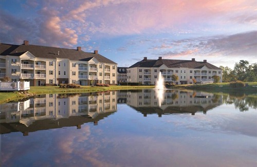 Williamsburg Condo | 2 Bedroom Lockoff Unit, 2 LR, 2 Kitchens, in WIlliamsburg at Governors Green!