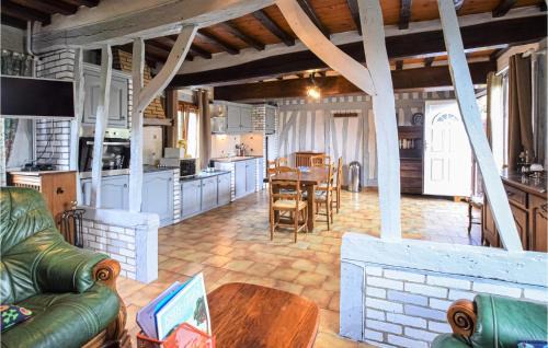 Marques House | 2 Bedroom Lovely Home In Marques