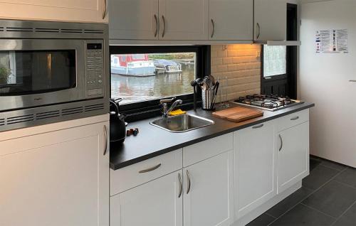 Municipality of Stichtse Vecht House | 2 Bedroom Lovely Home In Breukelen