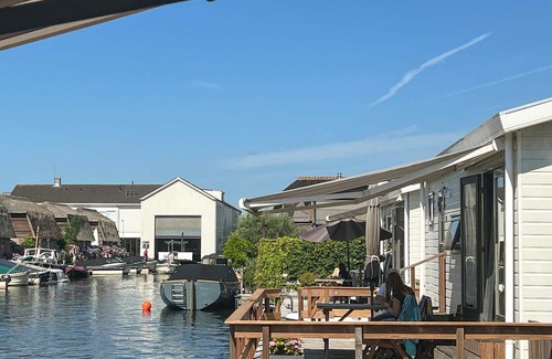 Municipality of Stichtse Vecht House | 2 bedroom lovely home in Breukelen