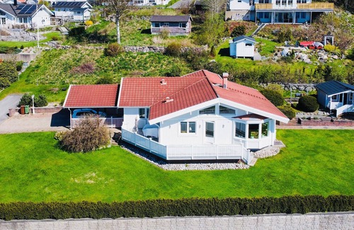 Uddevalla Municipality House | 2 bedroom lovely home in Uddevalla