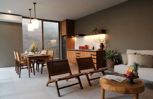 Munggu Villa | 2-Bedroom Minimalist Villa in Parerenan