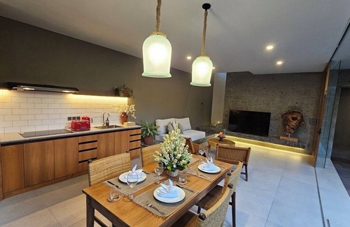 Munggu Villa | 2-Bedroom Minimalist Villa in Parerenan #5
