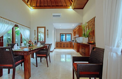 Pererenan Villa | 2 Bedroom Modern Minimalist Pool Villa Canggu near Echo Beach