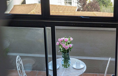 Century City Apartment | 2 Bedroom, Mountain View Penthouse, Century City
