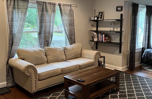 Meridian-Kessler House | 2 bedroom near Broadripple. 15 minutes from Downtown