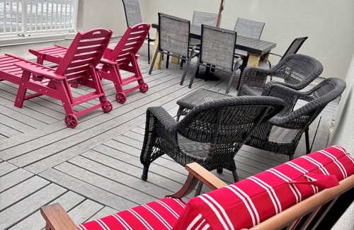 Ash Condo | 2-bedroom penthouse in North Myrtle Beach with two-story balcony and indoor pool