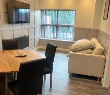 Keighley Apartment | 2 Bedroom Property at sovereign House