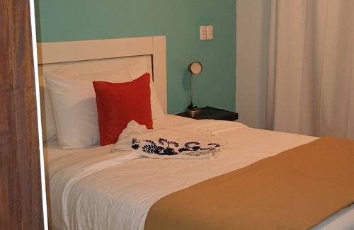 Coco Resort | 2-bedroom resort in wonderful Playas del Coco with WiFi, AC; extra sleeper