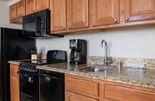 Las Vegas Resort | 2 bedroom resort near the strip!