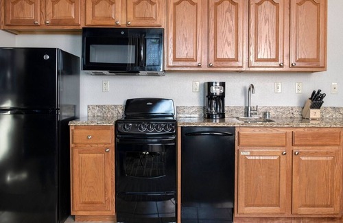 Las Vegas Resort | 2 bedroom resort near the strip!