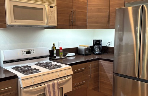 Cathedral City Condo | 2-bedroom Resort Style Condo in charming Cathedral City