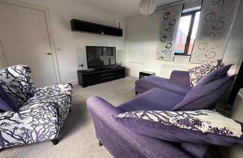 Stockton-on-Tees House | 2 Bedroom Riverside Property with Roof Terrace