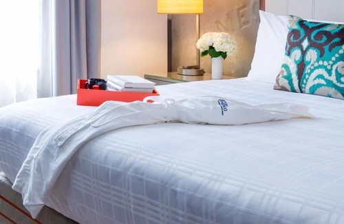 Historic District - North Hotel | 2-Bedroom Suite at a 4⭐️ Hotel