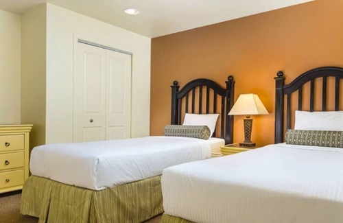 Las Vegas Resort | 2 Bedroom Suite at Tropicana in Las Vegas, Nevada!