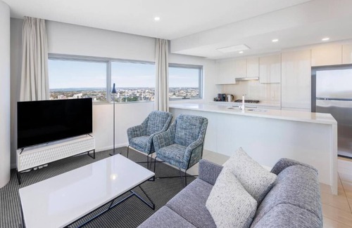 Zetland Apartment | 2-Bedroom Suite in Superb Zetland Sydney