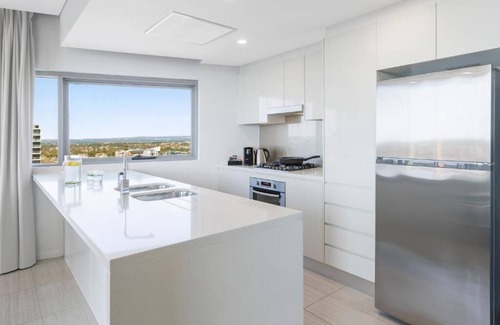 Zetland Apartment | 2-Bedroom Suite in Superb Zetland Sydney