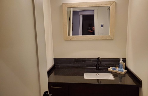 East Kootenay Apartment | 2 Bedroom suite located 150 steps from the Timber Express Quad Chair
