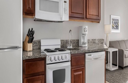 Daytona Beach Condo | 2 Bedroom Suite on Daytona Beach!