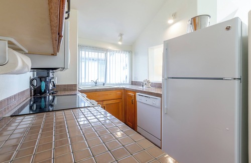 Del Mar Hotel | 2 Bedroom Suite w/Kitchen | Pool | Free Parking | Del Mar Beach Access