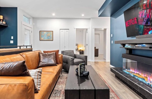 Burke Mountain Condo | 2 Bedroom Suite with Oled TV