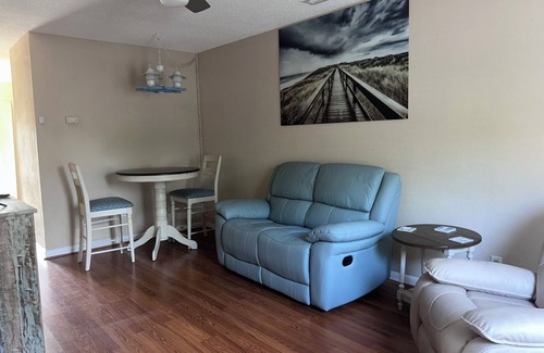 North Myrtle Beach House | 2-bedroom townhome in charming Cherry Grove, a 4 minute drive to the beach!