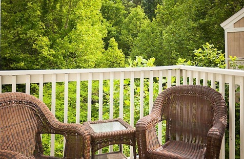 Gatlinburg Resort | 2 Bedroom Townhome