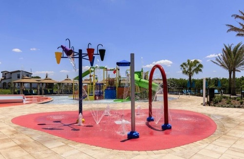 Haines City House | 2 Bedroom Townhome in Balmoral Resort - Water Park, Pool, Game Room, Bar/Grille