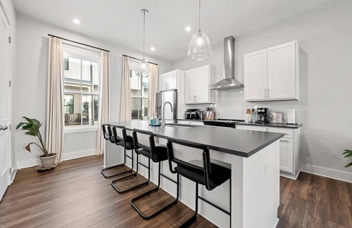 Chosewood Park House | 2-Bedroom Townhouse in Atlanta Near Airport, Downtown, Beltline, and More