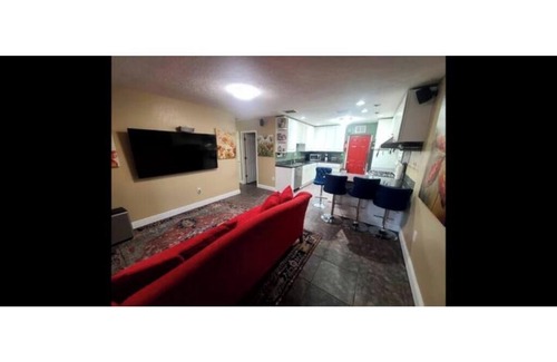 Pinecrest West Park Apartment | 2 Bedroom Tropical Paradise #1