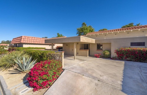 Palm Desert Condo | 2 Bedroom Unit in Great Location on 2nd Fairway