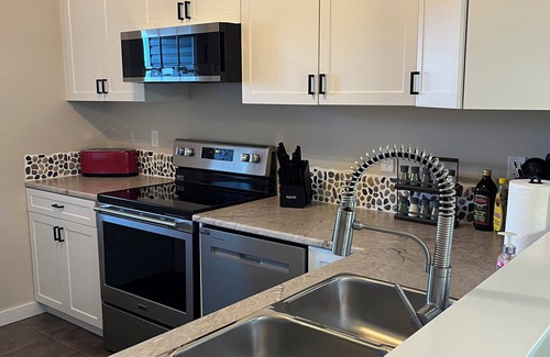Grande Prairie House | 2 bedroom upper level of home in Grande Prairie