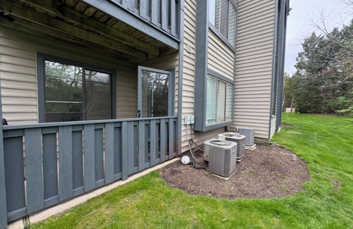 Rancocas Apartment | 2-bedroom apartment in soothing Mount Laurel Township with AC 2nd