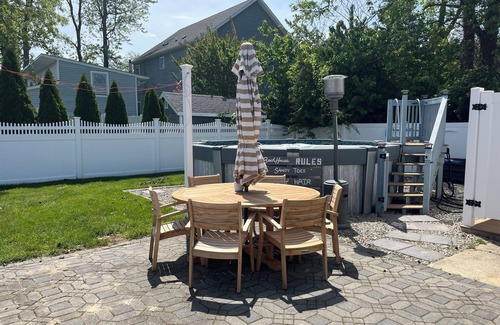 Point Pleasant Beach House | 2-bedroom house in charming Point Pleasant Beach with WiFi, AC and beach passes
