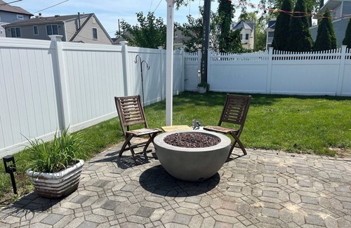 Point Pleasant Beach House | 2-bedroom house in charming Point Pleasant Beach with WiFi, AC and beach passes