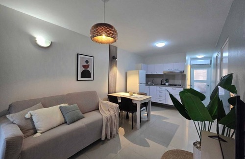 Cunucu Abao Apartment | 2- Bedroom vacation apartment Aruba, pool, walking distance to Eagle Beach!