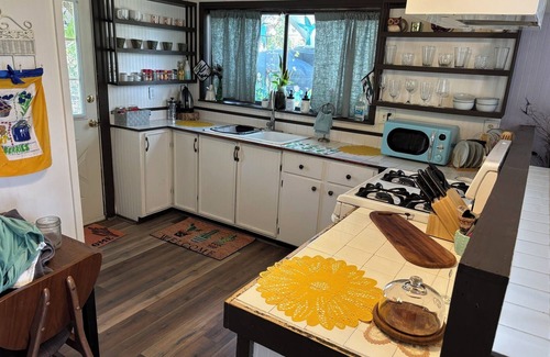 Hays County Cottage | 2 Bedroom Vacation Cottage in San Marcos/Wimberley, TX