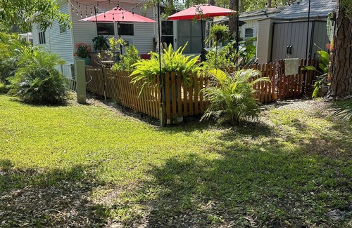 Venice House | 2-bedroom Venice home with pool, hot tub, fitness room,WiFi Myakka River access