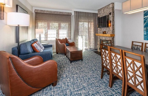 South Lake Tahoe Resort | 2 Bedroom Villa at Marriott's Timber Lodge