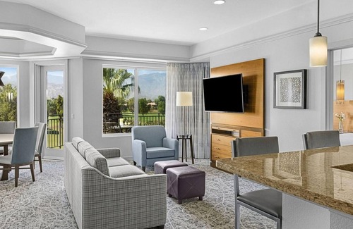 Palm Desert Resort | 2 Bedroom Villa at Marriott's Desert Springs Villas