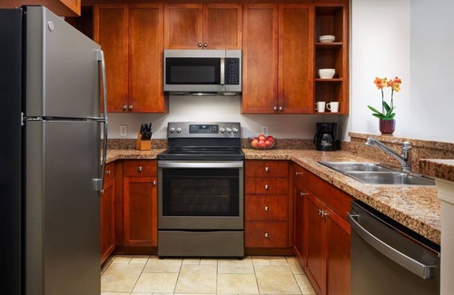 Florida Central Atlantic Coast Villa | 2-bedroom villa in delightful Orlando with AC, fitness room