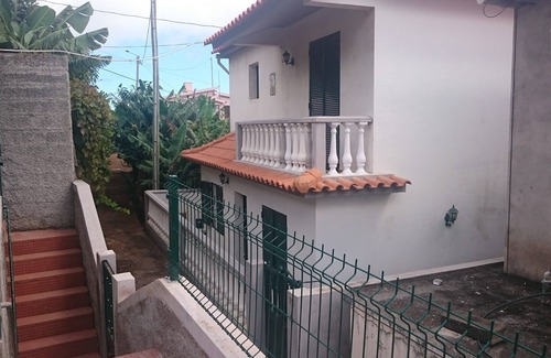 Santa Cruz Villa | 2 bedroom Villa , Santa Cruz , Madeira Island, Portugal