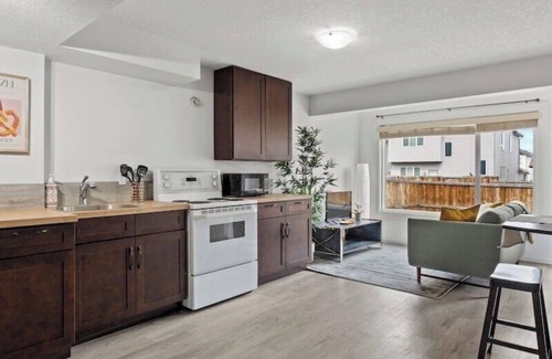 Okotoks House | 2 Bedroom walkout basement suite in Okotoks