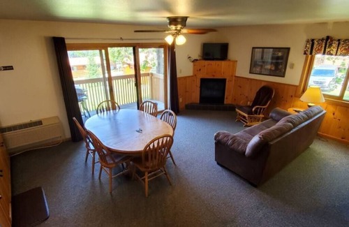 Ray Villa | 2 Bedroom Walleye Villa in Voyageurs National Park