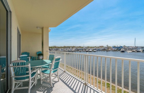St. Petersburg - Clearwater Condo | 2 Bedroom Waterfront Condo in St Pete with Spectacular Views from Private Deck